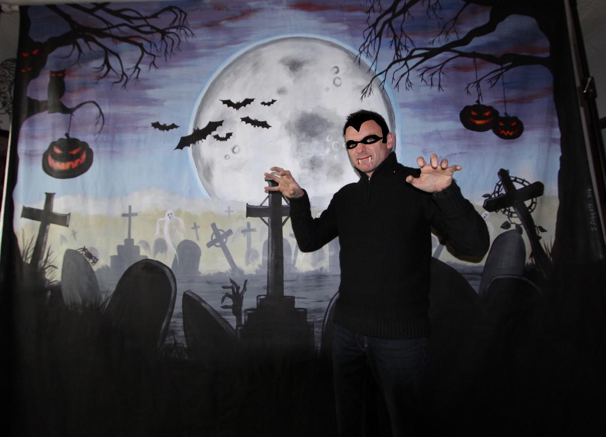 Horror / Halloween Photo backdrop for hire